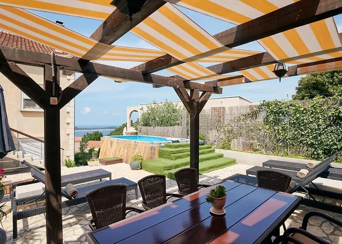 Sea View House